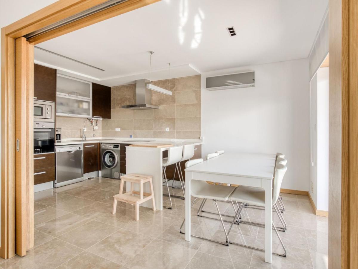 Modern Holiday Home In Salir Do Porto With Swimming Pool Salir de Porto Экстерьер фото