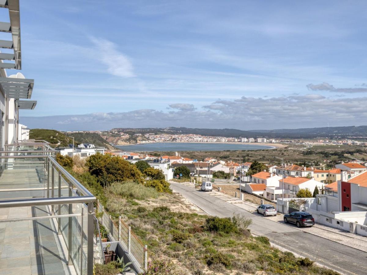 Modern Holiday Home In Salir Do Porto With Swimming Pool Salir de Porto Экстерьер фото