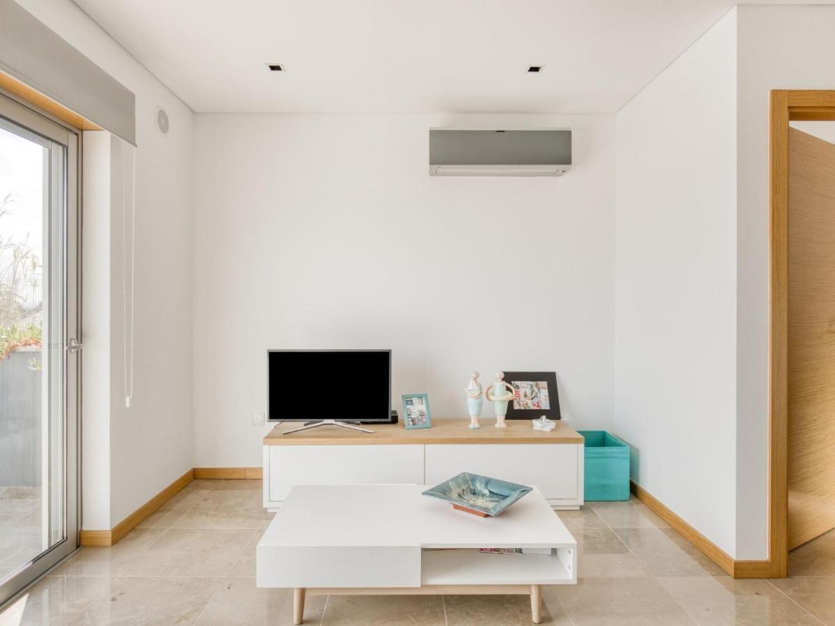 Modern Holiday Home In Salir Do Porto With Swimming Pool Salir de Porto Номер фото